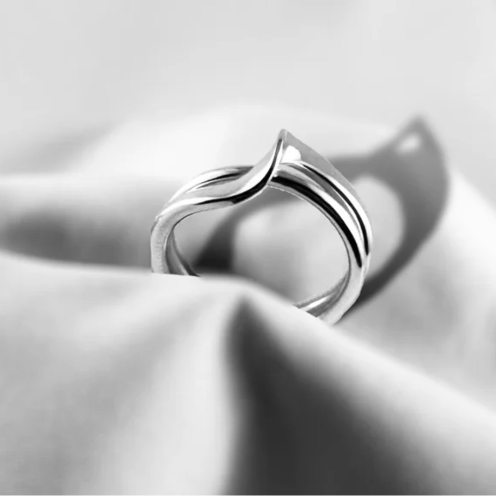 Solid Silver Peak Ring 925 size 7.75